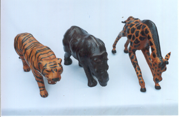 LEATHER ANIMALS RANGE